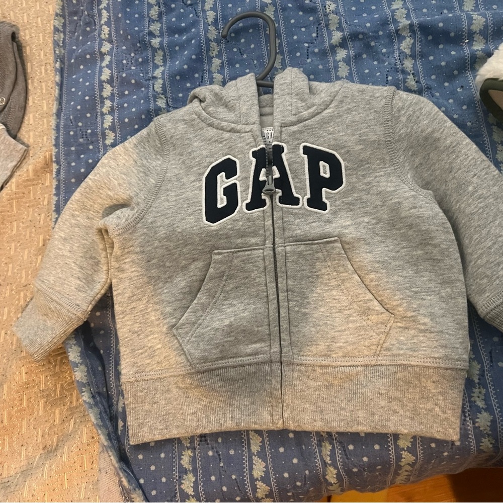 Baby boy clothing size 0-3 months